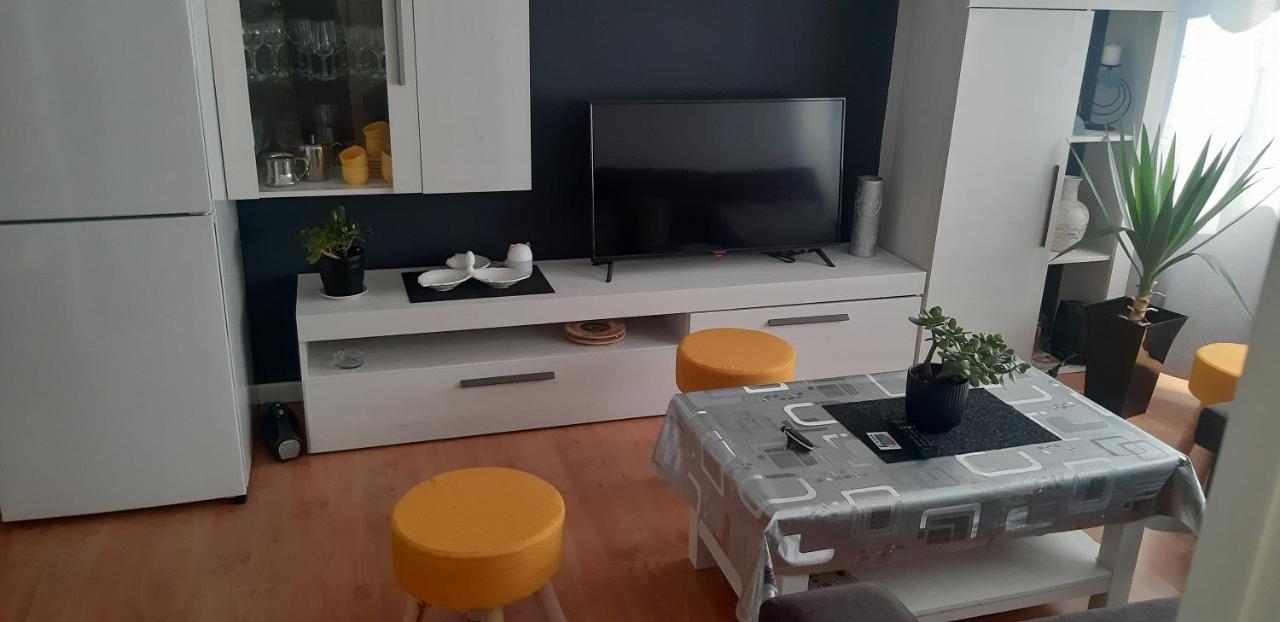 Apartamento Familiar Vigo Bagian luar foto